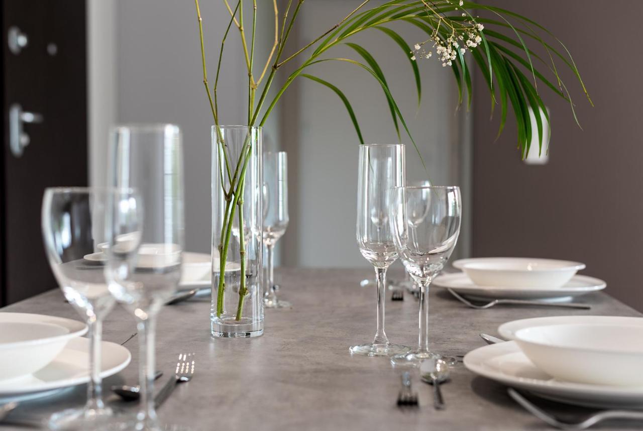 Apartamenty-Wroc River Point วรอตซวาฟ ภายนอก รูปภาพ